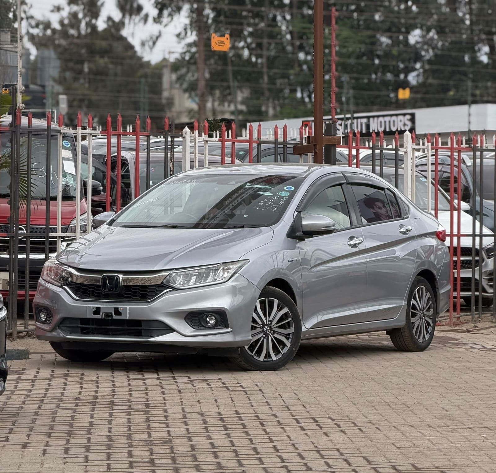 2019 Honda Grace, photo 1 of 10