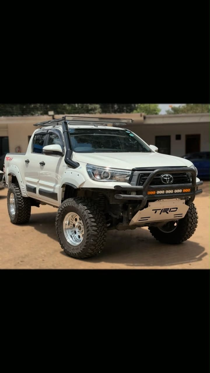 2019 Toyota Hilux, photo 1 of 7